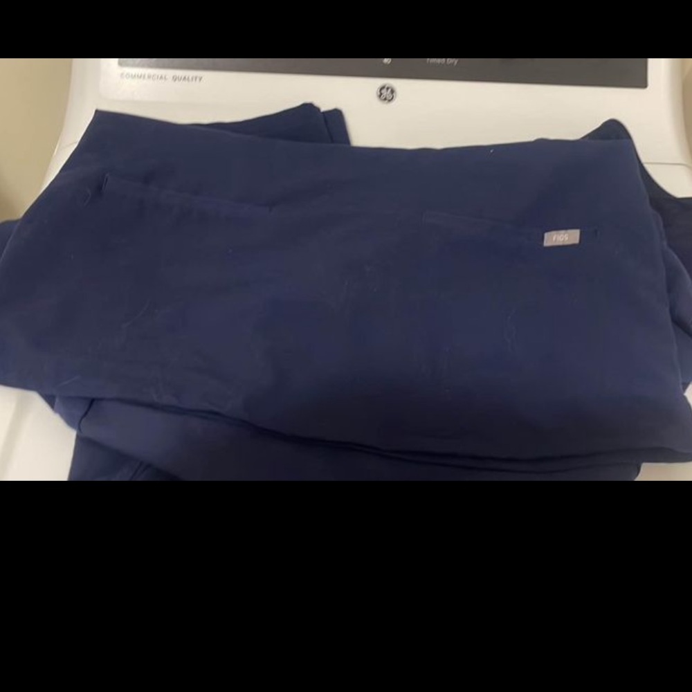 Figs scrubs